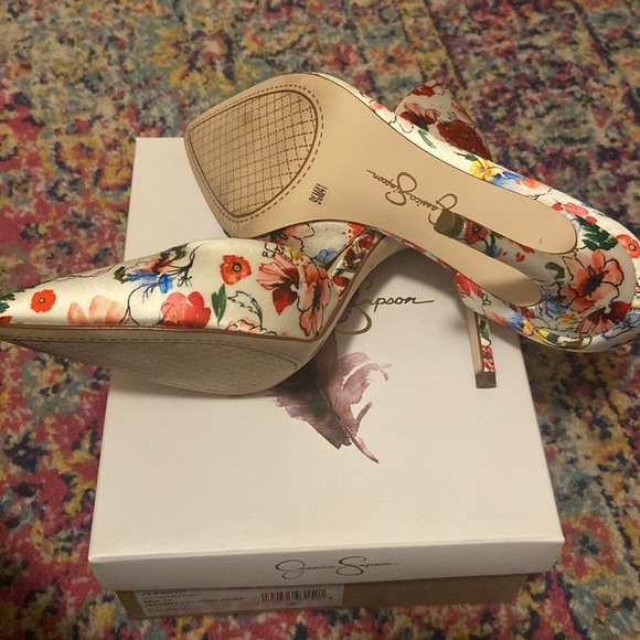 Jessica Simpson JS-Paryn Maxwell Floral Print D’Orsay Pumps - Picture 5 of 9